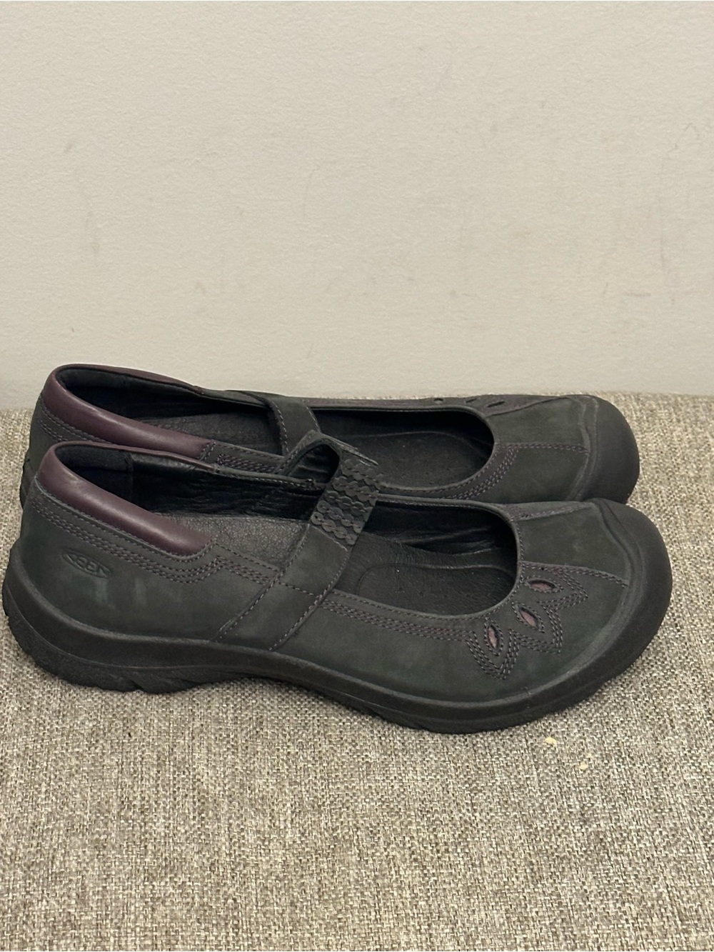 Keen Women's Black Mary Jane Comfort Shoe size 10